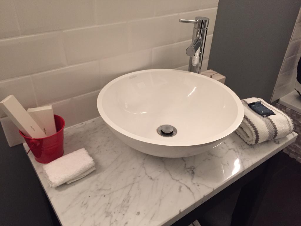 Bed and Breakfast Montpellier House Newport Pagnell Habitación foto