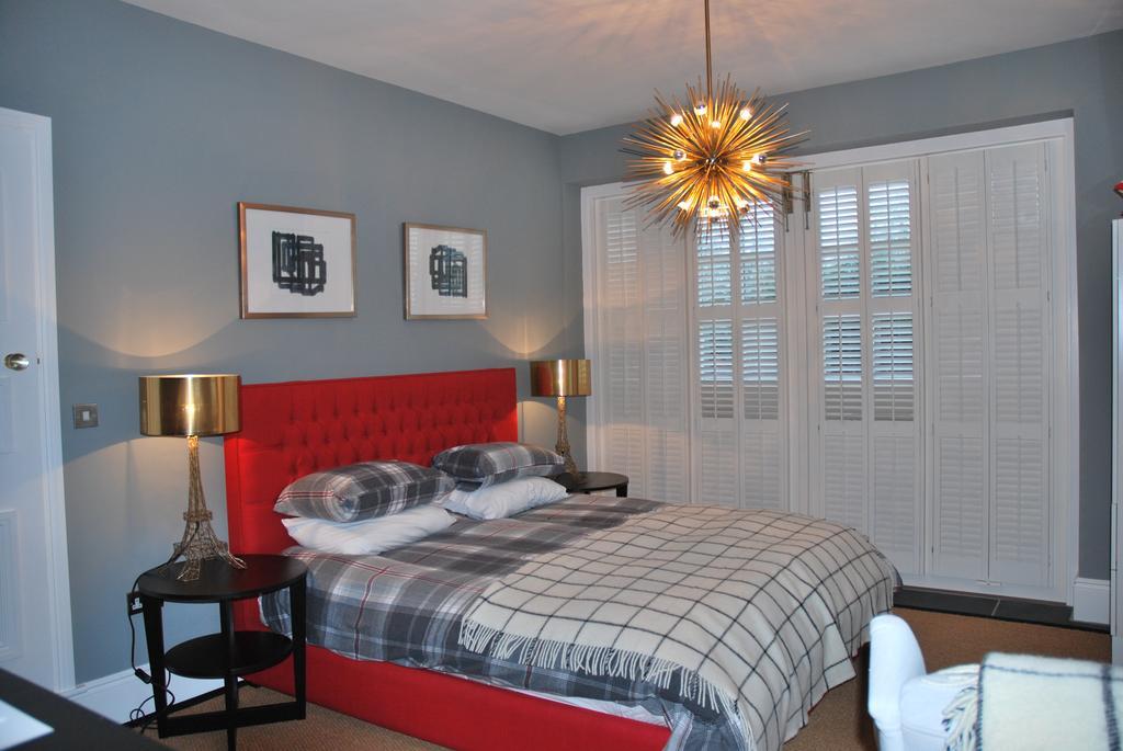 Bed and Breakfast Montpellier House Newport Pagnell Exterior foto